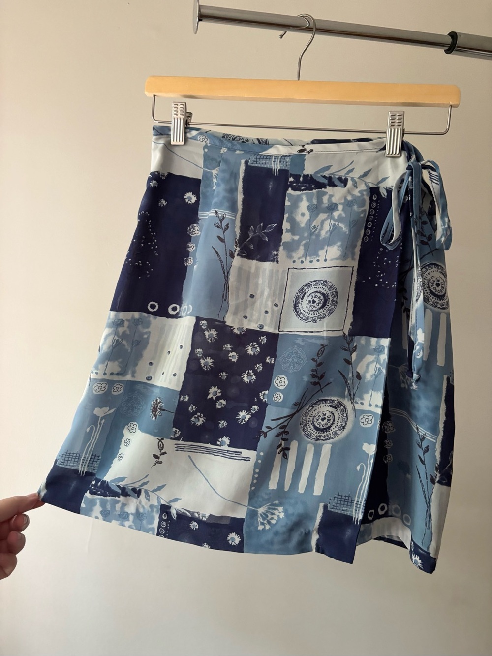 1990s Patterned Mini Wrap Skort | size 26"